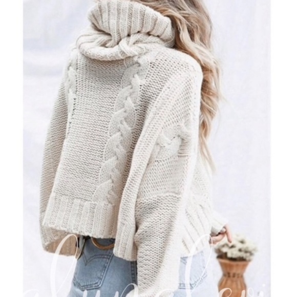 NWT Cream Cropped Turtleneck Sweater - Picture 2 of 5